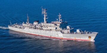 Training ship Smolny, Baltic Red Banner Fleet. Photo: Michael Nitz