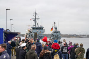 Am 03.11.24 lief das Hohlstablenkboot Pegnitz, von der NATO Unterstützungsmission Ägäis ein. Foto: Marcel Kröncke