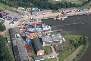 Aerial photo 2012 of the Elsflether Werft shipyard. Photo: CC BY-SA 3.0