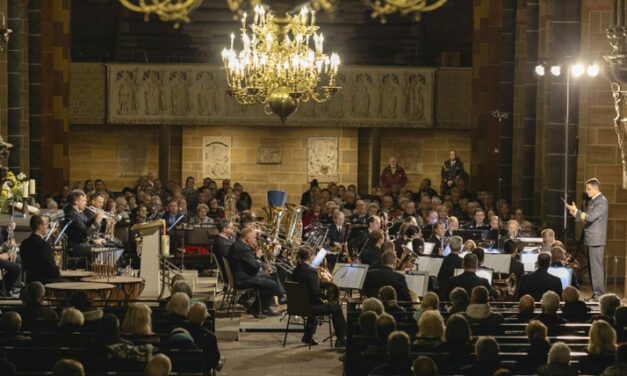 Benefit concert with the Wilhelmshaven Naval Music Corps