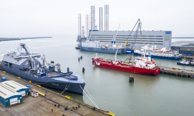 Navigieren zwischen Fronten: Die Überführung der „Den Helder“