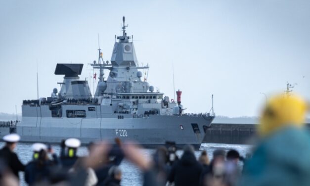 Frigate "Hamburg" is also back home for Christmas