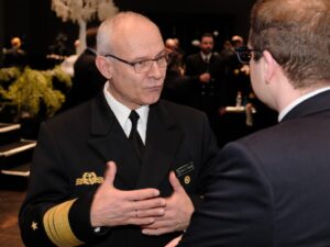 Vizeadmiral Jan Kaack im Gespräch, Foto: hsc