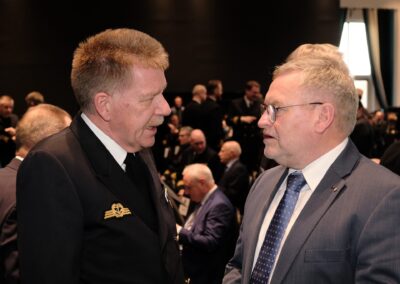 Konteradmiral Jörg Klein und Vizeadmiral a.D. Rainer Brinkmann, Foto: hsc