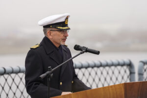 Photo: Leon Rodewald