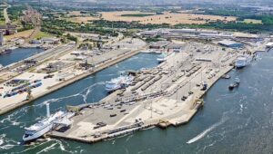 Moderner und leistungsstarker Überseehafen. Foto: Port of Rostock