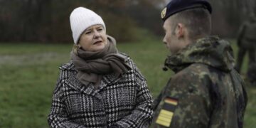 Die Wehrbeauftragte Dr. Eva Högl besucht die Marinetechnikschule Parow, Foto: Daniel Angres