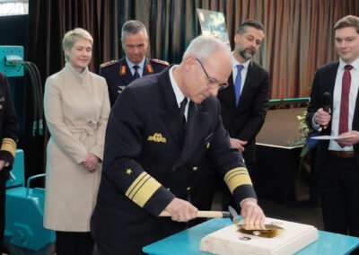 Vizeadmiral Jan Christian Kaack, Inspekteur der Marine, bei der traditionellen Kiellegung Foto: HSC