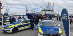 Commissioning of "Rügen" in the harbour of Stralsund. Photo: Stralsund Main Customs Office