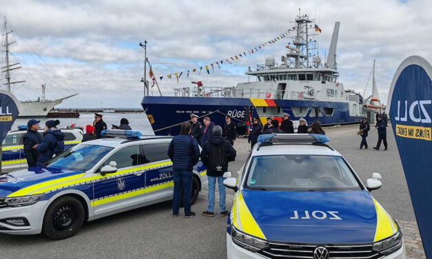 „Rügen“: Zollflotte mit neuem Einsatzschiff