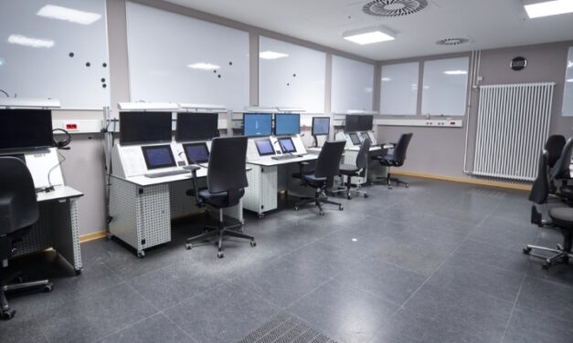 From the steam operating theatre to high-tech simulation