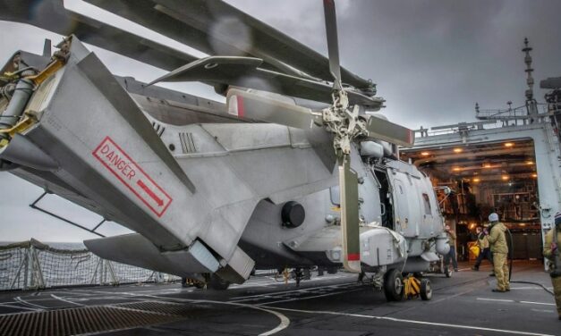 Royal Navy - Type 23 frigates secure the aircraft carriers
