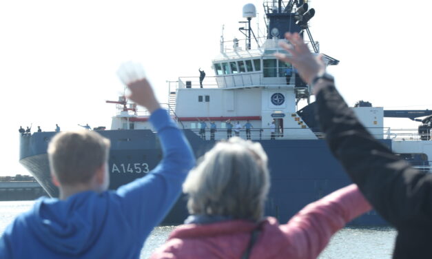 Hochseeschlepper "Rügen" in den Einsatz
