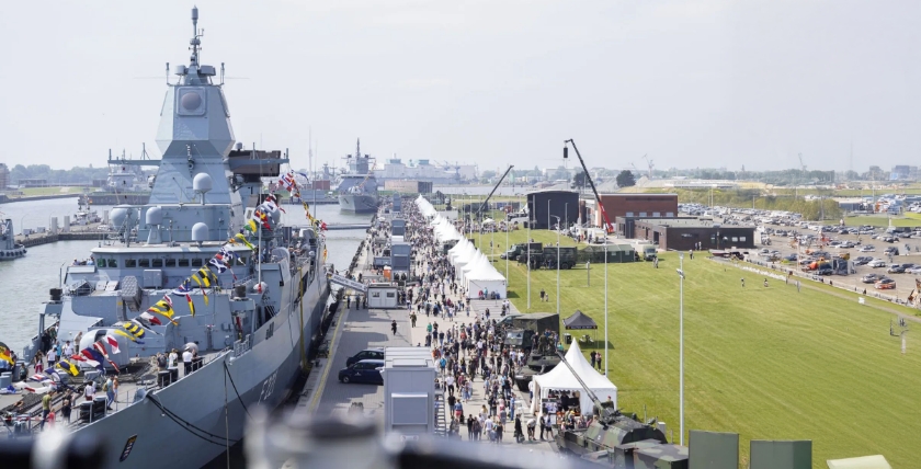 Open day in Wilhelmshaven, photo: Bw/Leon Rodewald