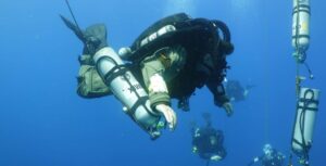 Mine divers are among the navy's specialists, photo: Bw/Kempl