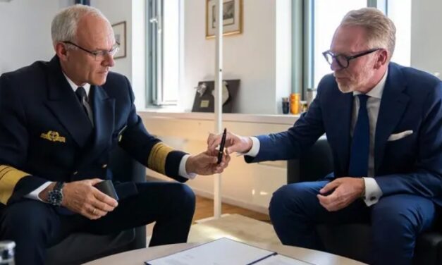 German Navy and GDWS secure maritime traffic