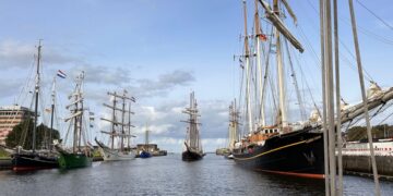Traditional sailors 2023 at the Wilhelmshaven Sailing Cup. Picture: kdk
