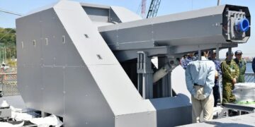 Railgun auf der „Asuka“, Foto: JSDF