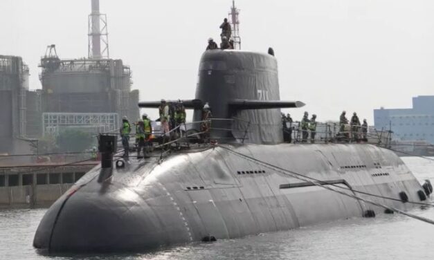 Taiwanese submarine enters sea trials