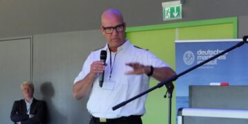 Flotilla Admiral Christian H. Bock, UAL Military Strategy, Deployment and Operations II at the BMVg. Photo: hsc