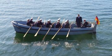Handover of command in the 1st corvette squadron Photo. hsc