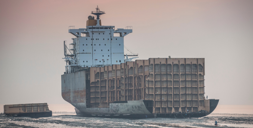 Scrapping plant in Bangladesh, Photo: Adobe Stock/Katiekk2