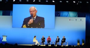 Panel discussion with Inspector of the German Navy Jan C. Kaack. Photo: hsc