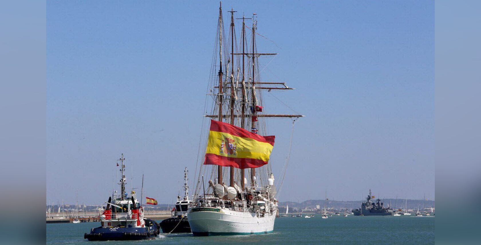Foto: La Rojigualda (Juan Sébastián de Elcano), Armada