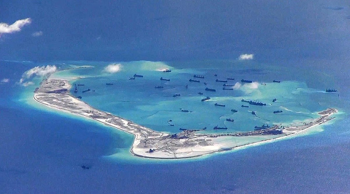 Foto: Landnahme auf chinesisch – 2015. Mischief Reef/US-Navy