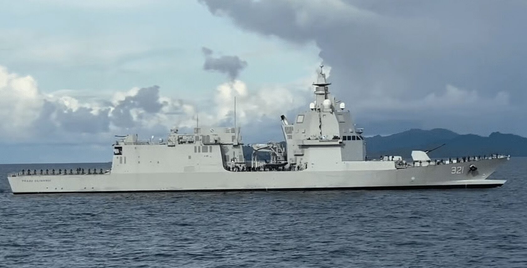 Foto: INS Prabu Siliwangi in heimischen Gewässern. Indonesische Marine