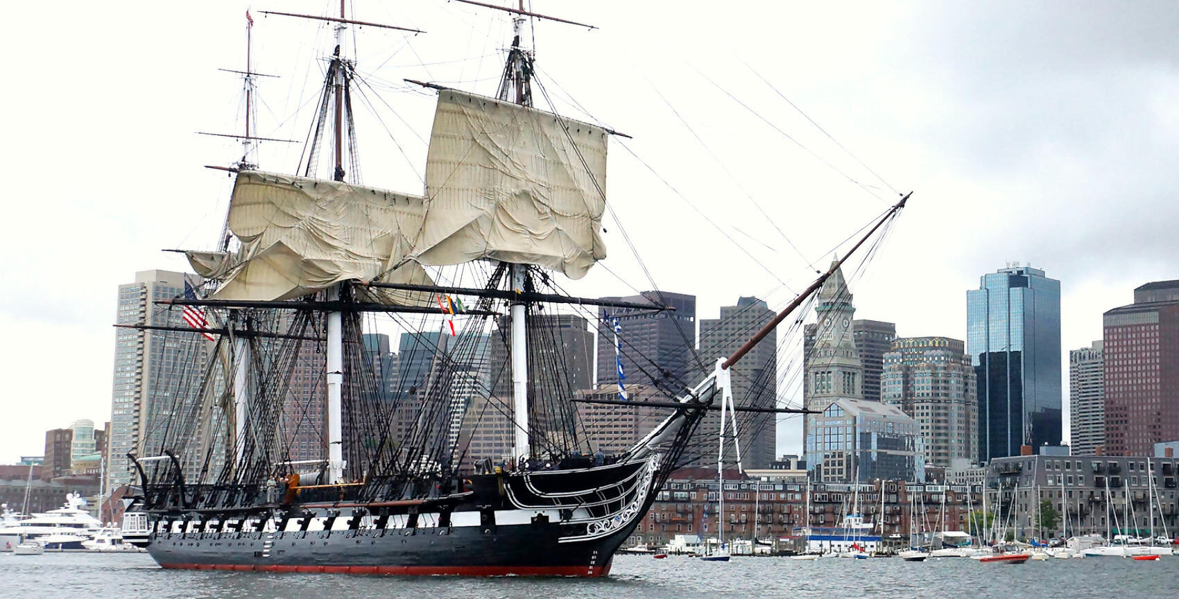 USS Constitution im Boston Harbor. Foto: US Navy/J.Benson
