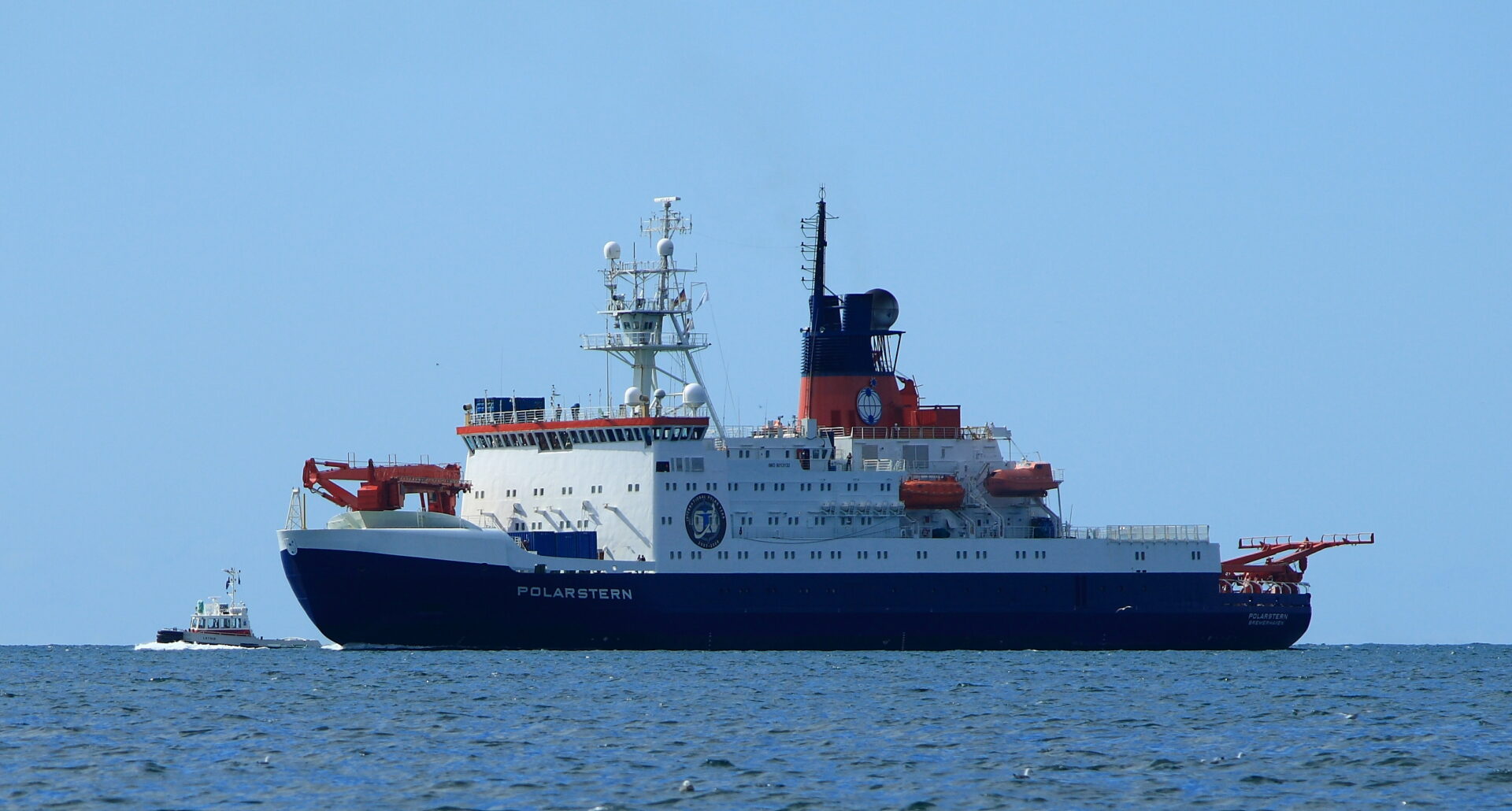 POLARSTERN vor Reykjavík/Island. Foto: Bruce Mc Adam/CC BY-SA 2.0