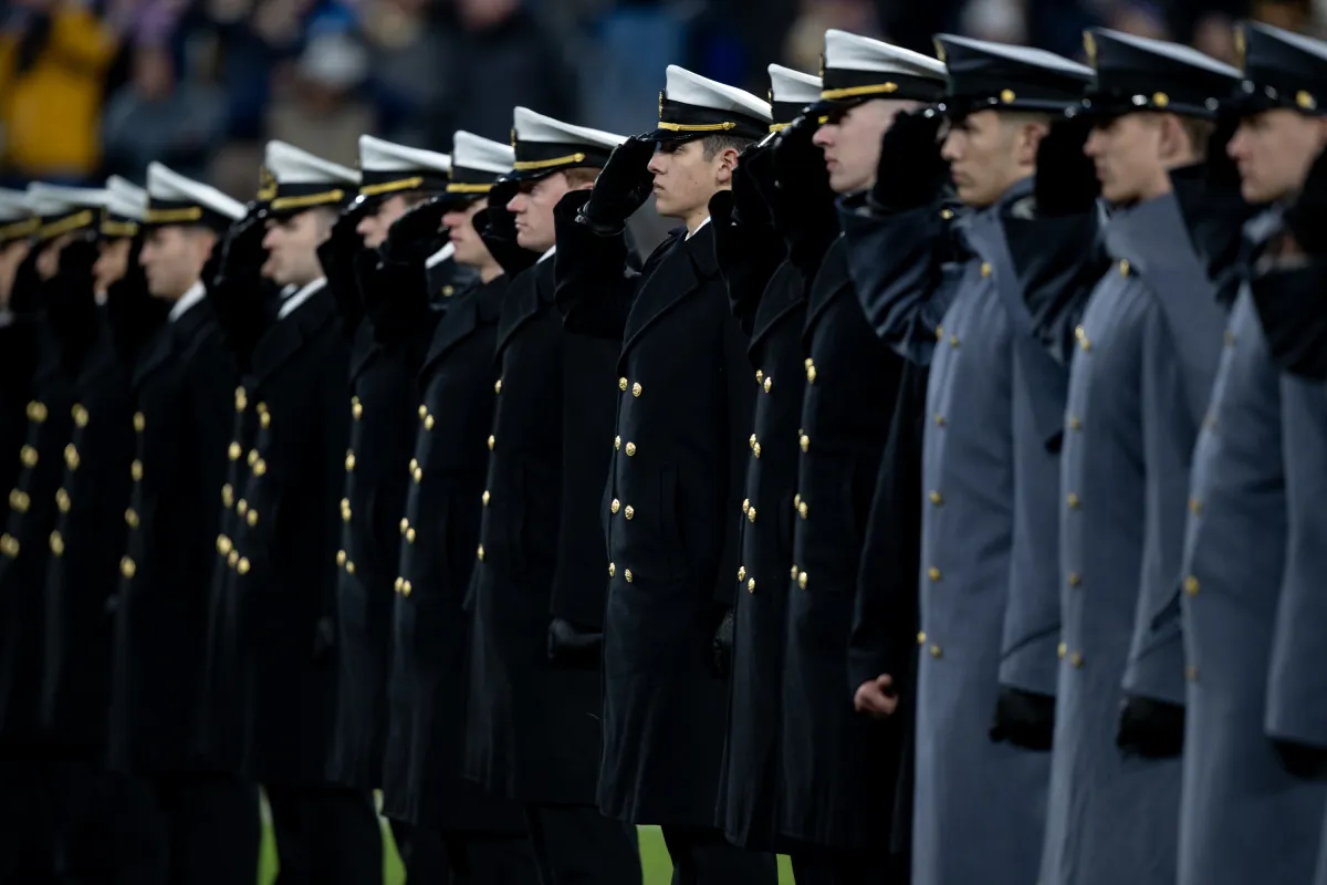US Army und Navy Soldaten beim alljährlichen Footballmatch 2026 Foto White House
