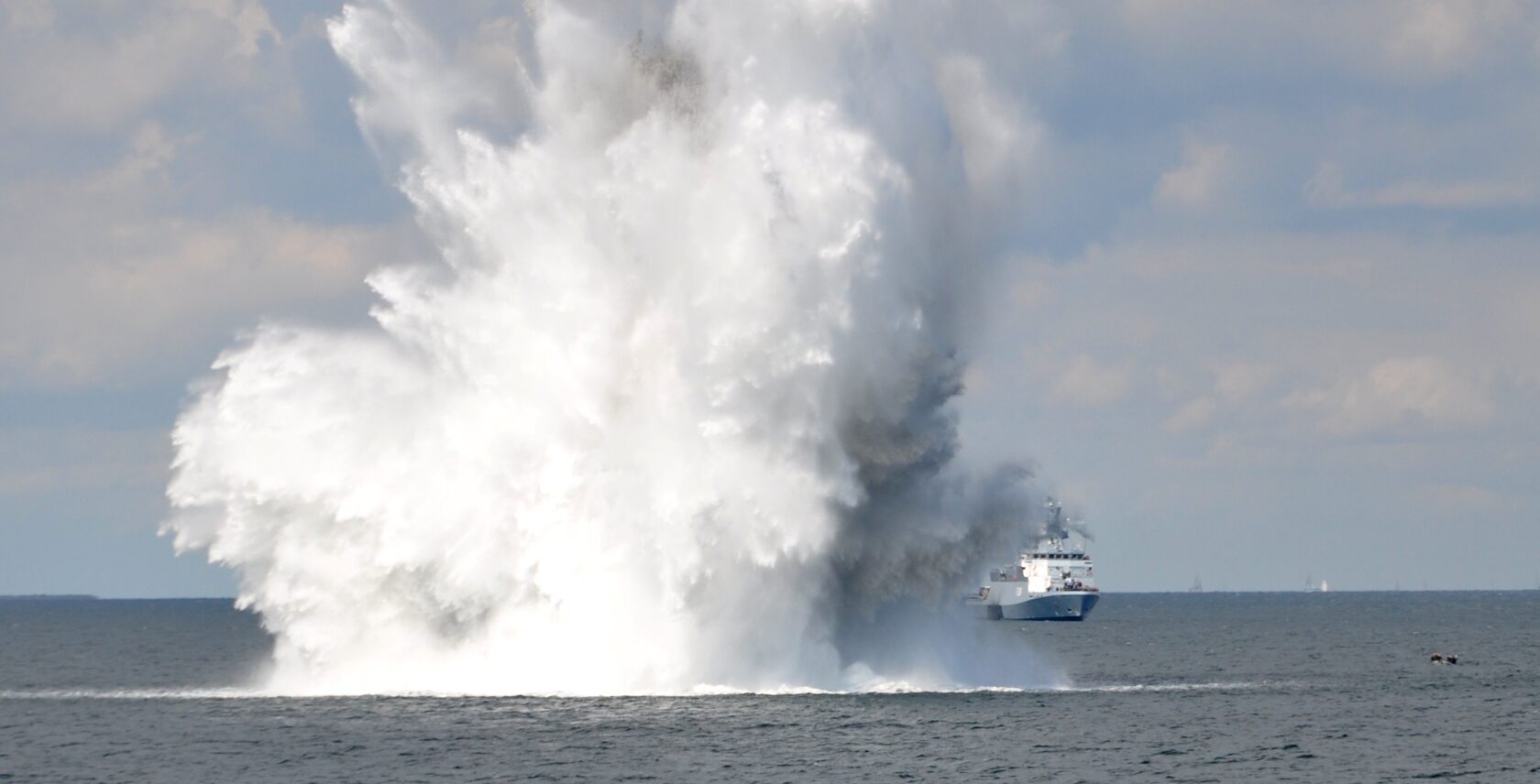 Foto: Kampfmittelbeseitigung auf der Ostsee, Fotosasch adobe stock