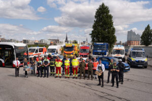 Bundeswehr, Behörden, Hilfsorganisationen und Unternehmen üben für den Krisenfall Foto: Lkdo HH / Gelhausen