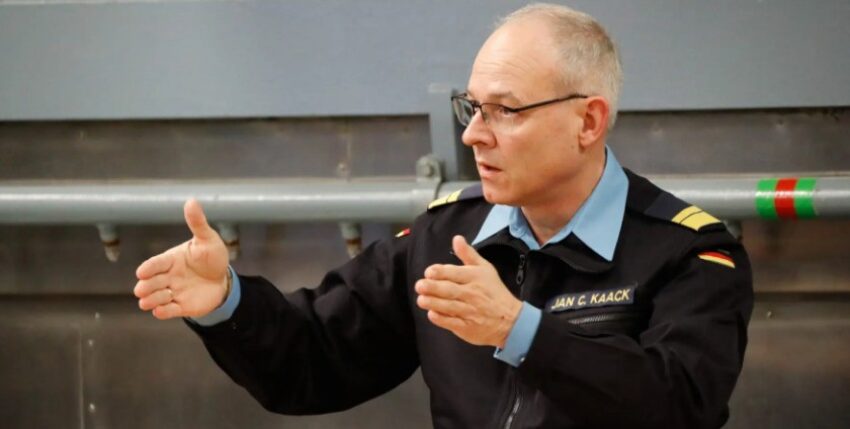 Commander Fleet Rear Admiral J. Kaack; Photo: German Navy