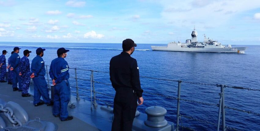 21-04-05 Japan und AUS 2 mfo Besatzungsaufstellung für die australische Anzac