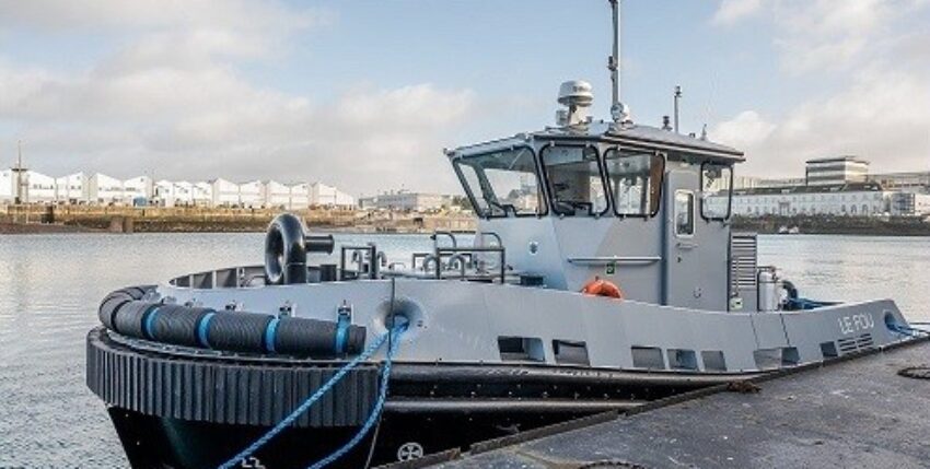 New French bow tug