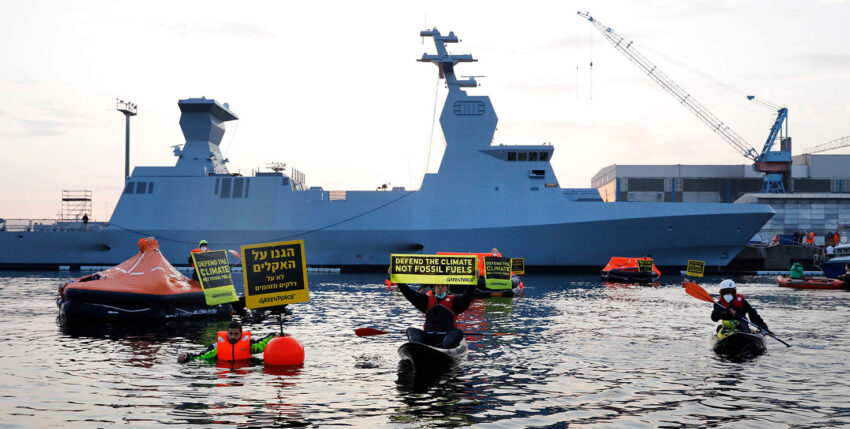 Protests in front of the Israeli corvette