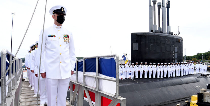 Angetreten zum Foto: Besatzung der USS Vermont bei der nachgeholten Indienststellung