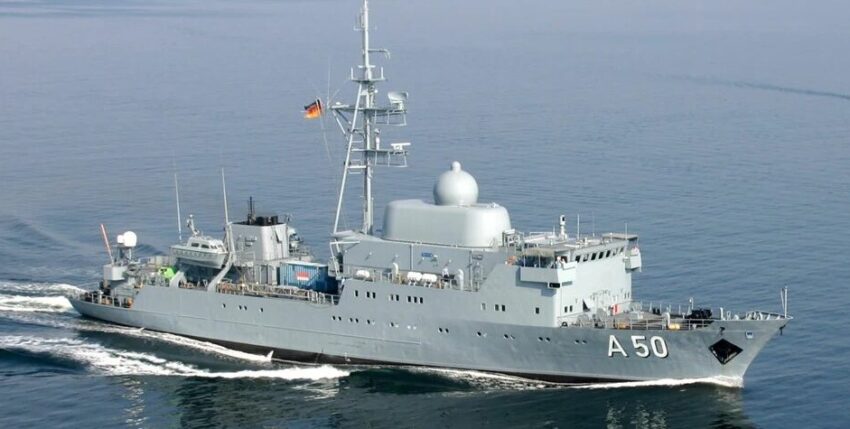 Hamburg: Fire on a German warship. Photo: Björn Wilke/Federal Armed Forces
