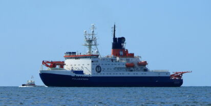 POLARSTERN vor Reykjavík/Island. Foto: Bruce Mc Adam/CC BY-SA 2.0