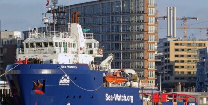 B1-BB_Sea-Watch_5_IMO_9421556_S_Hamburg_05-11-2022_Bild_Wolfgang-Fricke-CC-BY-30