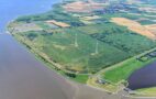 Luftaufnahme des zukünftigen Marinehafens. Luftbild: NPorts/Falcon Crest