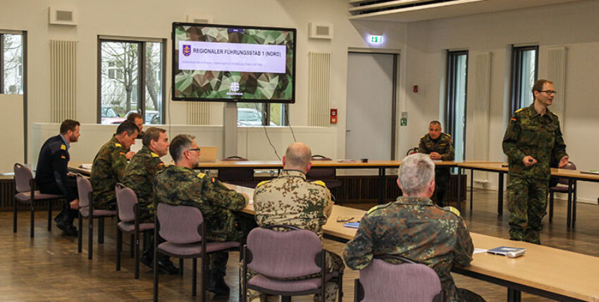 Besprechung klein Besprechung klein