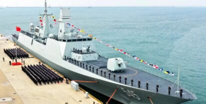 Photo: Chinese newbuilding frigate „Luohe“, China Military
