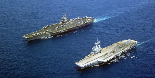 Photo: USS „Enterprise“ and „Charles de Gaulle“, US Navy