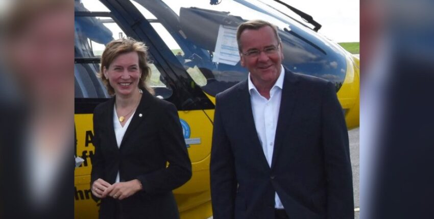 State Secretary Siemtje Möller and Interior Minister Boris Pistorius in Lower Saxony 2022.