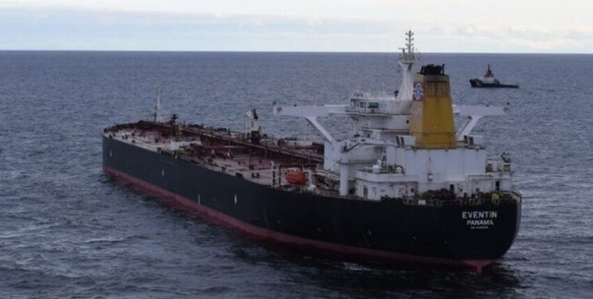 Moored crude oil tanker EVENTIN. Photo: Havariekommando