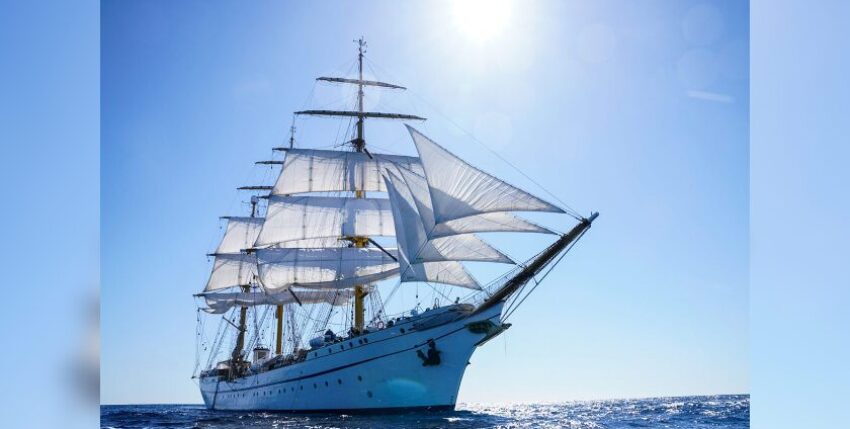 Das Segelschulschiff Gorch Fock (175. AAR) vor der spanischen Küste. Foto: Bw/M. Kröncke